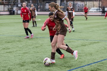 Bild 454 - wBJ FC St. Pauli - Walddoerfer SV : Ergebnis: 3:4